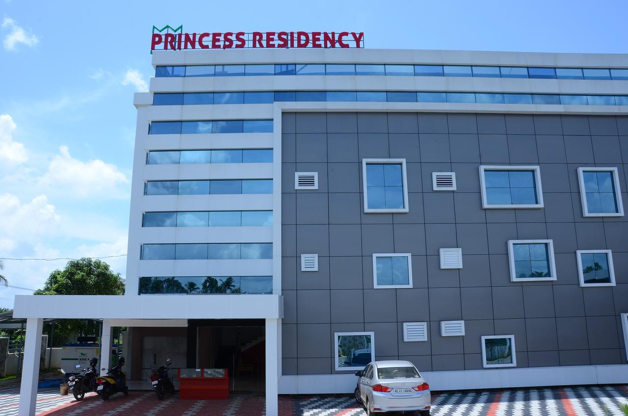 Princess Residency Nedumbassery Buitenkant foto