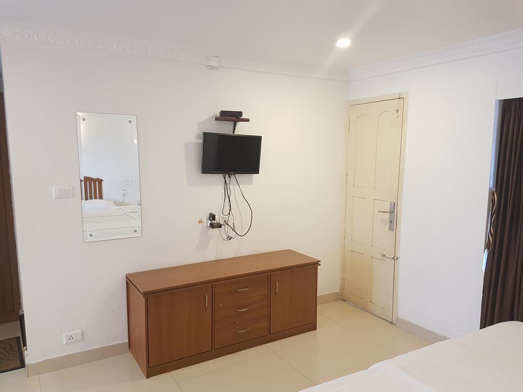 Princess Residency Hotel Nedumbassery Buitenkant foto